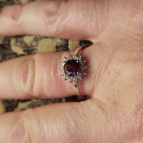 Tanzanian Rhodolite Garnet Sunburst Ring in Platinum Over Sterling Silver - Picture 7 of 8
